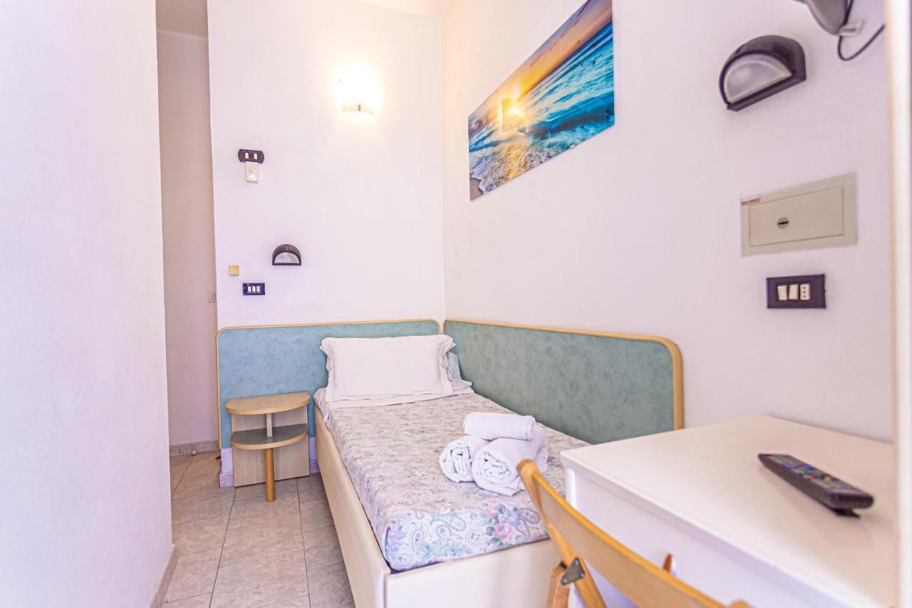 Hotel Continental Bellaria-Igea Marina Exterior photo